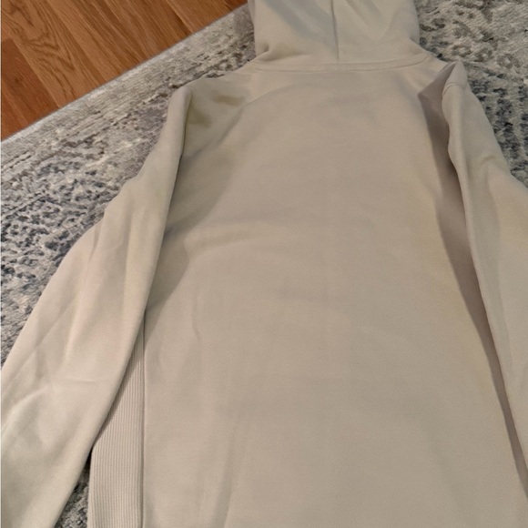 Men’s Puma Cream Hoodie Sweater- size small - Picture 7 of 9